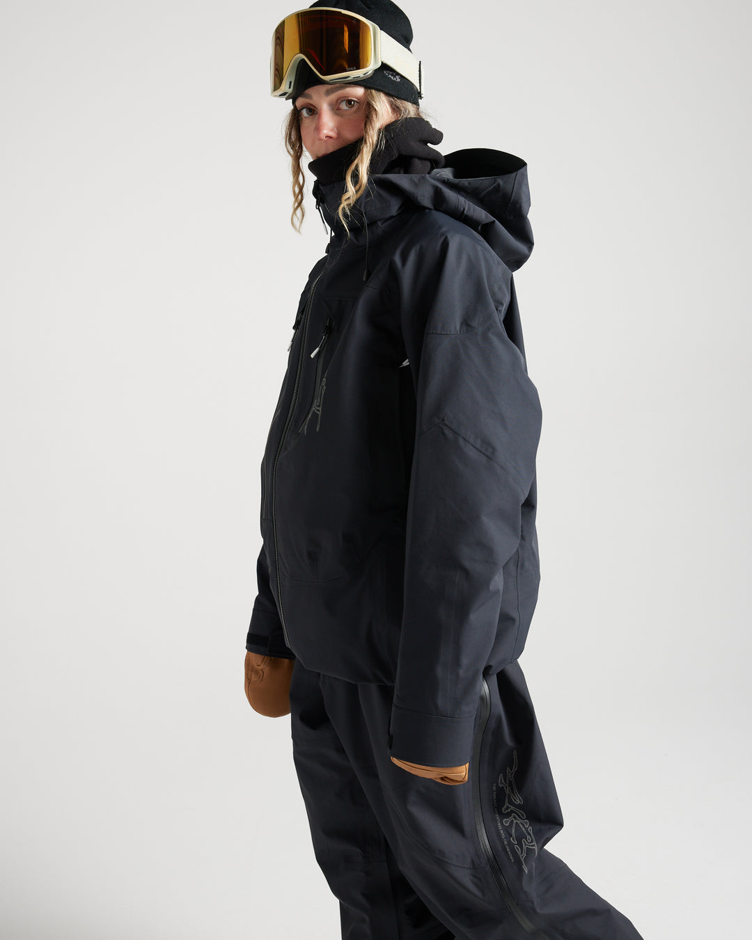 yuki ブラックのMサイズ Slack Country 3L Snowboard Jacket – Black | Yuki Threads