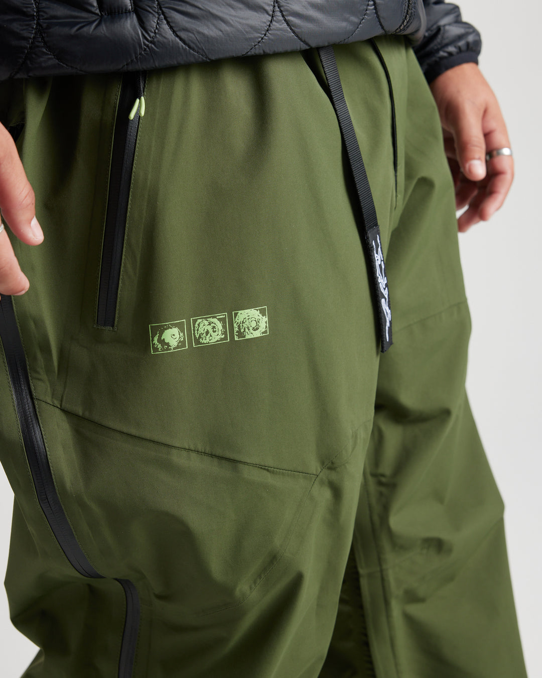 Slack Country 3L Snowboard Pant – Rifle Green | Yuki Threads