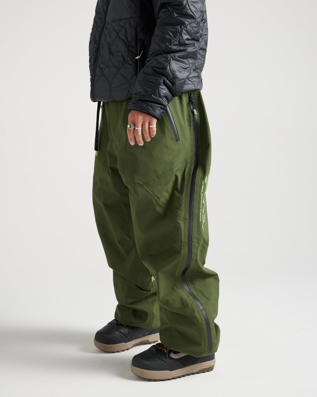 Slack Country 3L Snowboard Pant – Rifle Green | Yuki Threads
