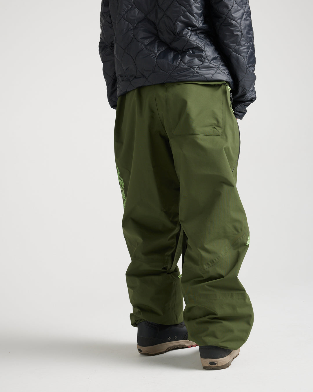 Slack Country 3L Snowboard Pant – Rifle Green | Yuki Threads
