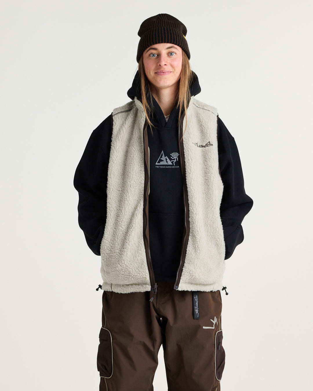 Mobbin Reversible Vest Chocolate – Yuki Threads