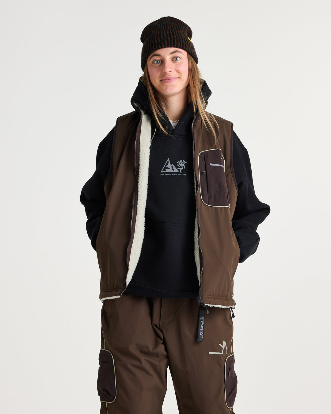 Mobbin Reversible Vest Chocolate – Yuki Threads